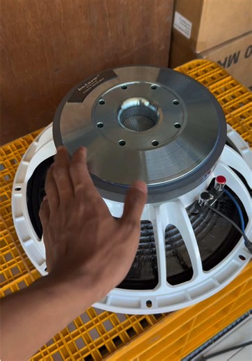 Cek Sound Speaker Betavo B15-S415 15 Inch untuk Subwoofer
