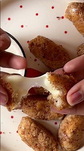 When Cheese Cravings Hit… Make These Crispy Mozzarella Bites 🧀 #cheeserecipes #quicksnacks
