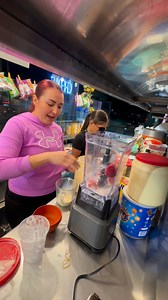 Prepara conmigo un frappe de fresas con crema #emprendiendo #emprendedores #frappes #bebidas #recetas, parte 4 | Wen
