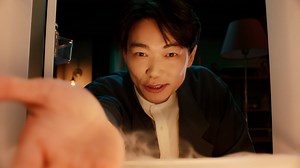 俳優・笠松将さんが、冷蔵庫の奥に広がる“チル”な世界に吸い込まれる！リラクゼーションドリンクCHILL OUT新CM「リラックスを、味わおう。」篇 2月27日(月)より放送