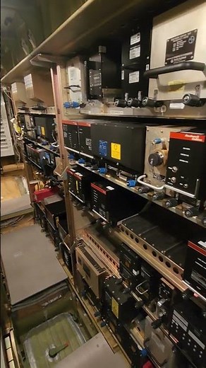 Exploring the Boeing B777 Avionics Bay