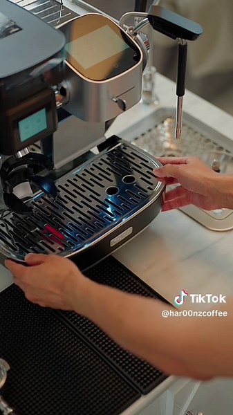 Explore Insane Options with This All-in-One Coffee Machine