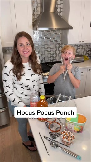 Delicious Hocus Pocus Punch Recipe for Halloween Fun!