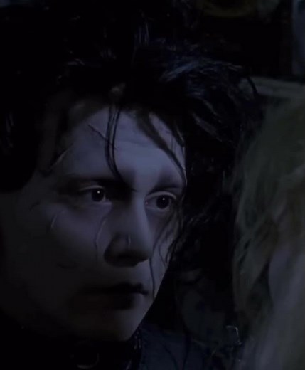 The story behind Edward Scissorhands ✂️💔 | Review + Drawing in Procreate now on the channel ✨
