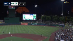 BUTLER BRINGS IT BACK 🤯 | Athletics