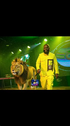 MENDO AYO on Instagram: "ME AND THE LION OF THE TRIBE OF JUDAH!... . ARE YOU THERE?!... SOMETHING NEW IS COMING!... . . . . . . . #love #photography #fypシ #foryou #photo"