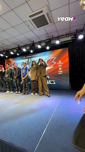 46K views · 2.8K reactions | Góc nhìn của người tham gia Meet&Greet và hi-touch cùng các "tô bánh canh" team The Aurora —- Techcombank đồng hành cùng các tân binh nối tinh hoa, vượt giới hạn #Techcombank #SinhLoiTuDong #VuoitTroiHonMoiNgay #TanBinhToanNang #MeetGreetTop21 | Tân Binh Toàn Năng | Facebook