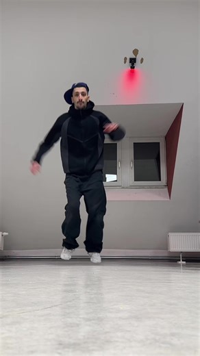 Freestyle Hip Hop Dance Moves and Choreography