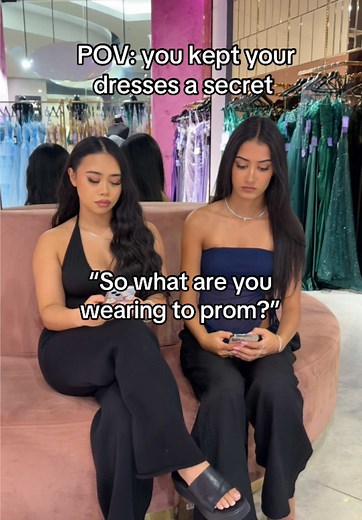 Oops🤭🤭 #prom #formal #promcheck #promdress #fashion #formaldress #dressshopping #dresses #dress #formaldresses @𝓜𝓪𝓻𝓲𝓼𝓼𝓪 @Lexi Lomigo