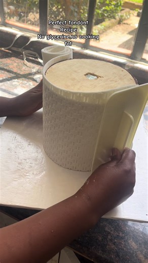 Perfect Fondant Recipe (No Glycerine, No Cooking Fat)