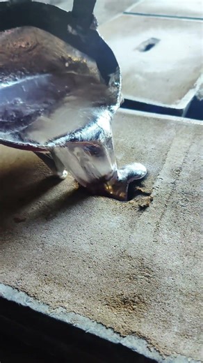 Hot Metal and Molten Aluminum Pour #oddlysatisfying