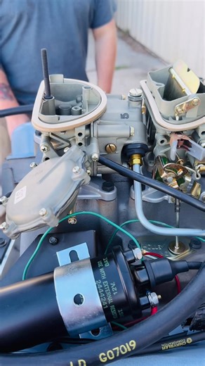 440 6 engine - first start up on the run stand 😈 . ** 1971 440 6 Cuda // 4-speed // InViolet // White interior ** . #plymouth #cuda #mopar #mopars #moparornocar #moparperformance #moparfam #moparworld #chrysler #dodge #sixpackcuda . . . . . . . . #musclecar #musclecars #americanmuscle #restorer #carrestoration #restoration #classiccar #horsepower #carsofinstagram #apexresto | Apex Auto Restoration