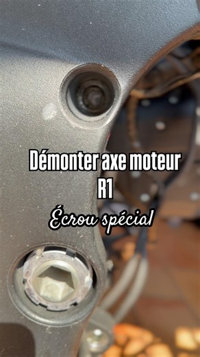 Démonter axe moteur r1 2009 a 2014