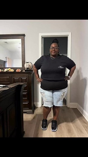 Self love is the best love 🖤💪 | Angela Henderson