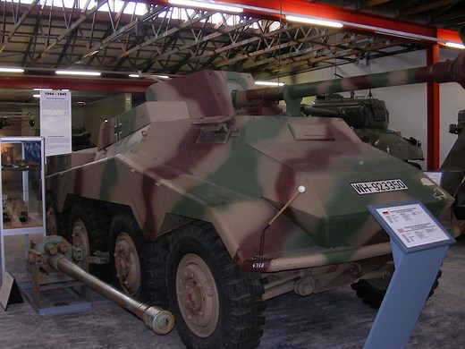 Puma armored car > WW2 Weapons