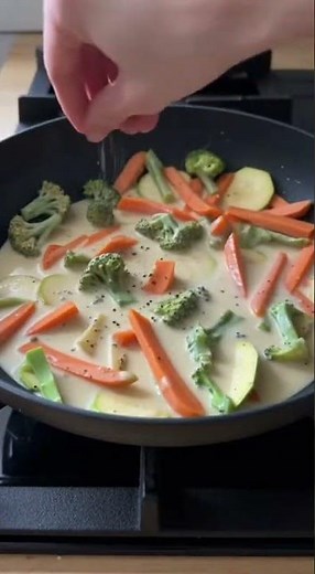 Quick & Easy Creamy Veggies: Healthy Dinner Ready in Minutes! #SimpleRecipes