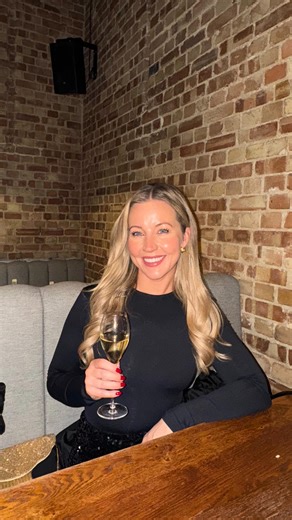 Jessica Jane Bryan on Instagram: "For anyone missing someone this Christmas…you’re not alone. ❤️‍🩹❤️‍🩹"