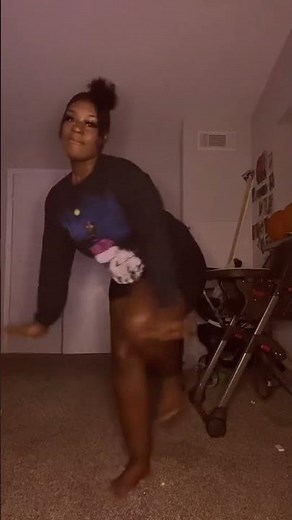 Dancing in My Room: Fun and Energetic Dance Moves#DanceVideo #HomeDance #EnergeticMoves