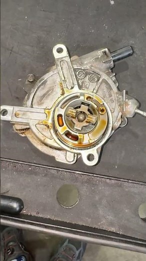 Mercedes benz leaking oil from brake vacuum pump
