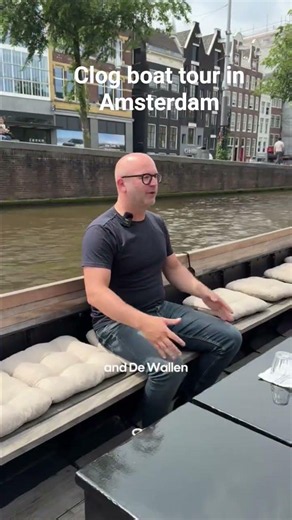 Clog boat tour Amsterdam de Wallen