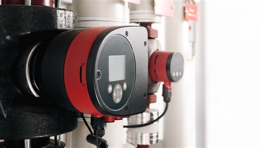 Thermodynamic limits surpassed with quantum energy-harvesting method