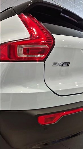 2026 Volvo EX40