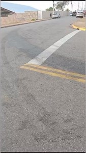 12K views · 53 reactions | ATENÇÃO, MOTOCICLISTAS Algum veículo derramou óleo na rua Bem Te Vi, no bairro Cidade Nova II, em Várzea Paulista, na manhã desta quarta-feira (21).Um motociclista acabou se acidentando e foi socorrido pela equipe do SAU. | POP TV | Facebook