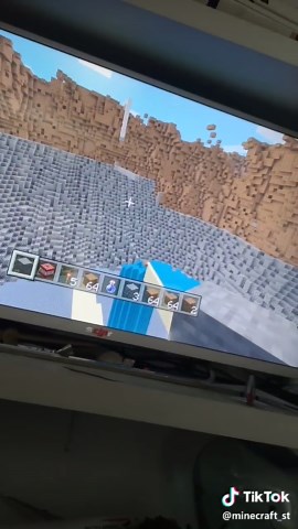 Exploring Quarry Walls in Stranger Things Pt 28 | Minecraft Adventure