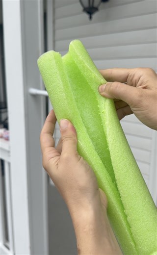 4.9M views · 169K reactions | i transformed the front door for halloween! learn how to make a spooky front door for #halloween  for fans of #wednesday and #timburton, you will totally love this! So easy to do ♥️ #homedecor #diy | Brooklyn B | Facebook