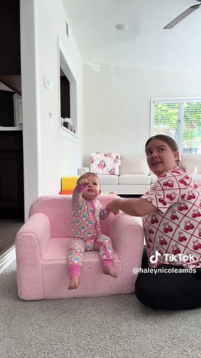 a poop during nail salon time? HOW DARE SHE??? | nails