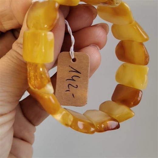 AMBER DORIS on Reels