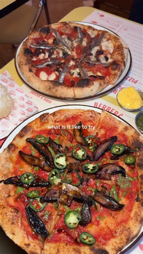 Lylaa Ali Shaikh on Instagram: "What’s it like to try one of the world’s best artisan pizzas? 🍕 @berberepizzeria_ldn is an award-winning pizza spot founded by brothers Matteo & Salvatore with 21 locations across Italy and 5 in London (including their new Westfield Stratford City opening), so you already know it has full Italian approval 🇮🇹 They’re famous for their living sourdough, made fresh on-site every day! I tried two of their pizzas: 🍕 Napoli - topped with Amalfi anchovies (yes, anchov