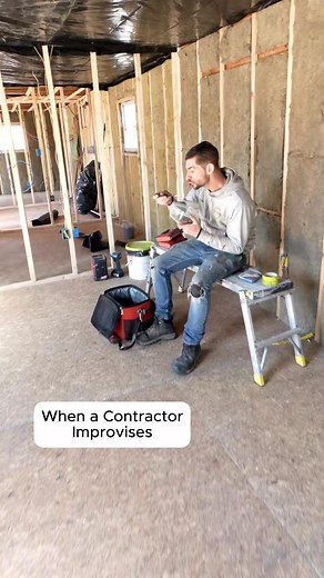 552K views · 4K reactions | How a contractor improvises to make a utensil in order to eat lunch on the project job site! #carpentrytips #construction #contractor #tipsandtricks #HomeImprovement #hacks #carpentry #builder #deck #tools #diy #fblifestyle | Your Favorite Contractor | Facebook