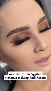 by thaliethamakeupwedding Makeup artis profesional✨ #makeup #makeupnatural #makeuptutorial #mua #makeupflowles #makeupengantin #makeupglowing #rias #alisnatural #makeupwedding #muahits #tutorialeyeshadow #tutoriallipombre #tutorialalis #alisserat #makeuptutorial | Makeup Artis Indonesia
