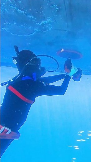 Fast. Powerful. Cordless. Hull Cleaning Redefined.