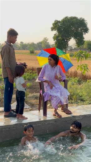 Garib har kami me bhi khusi khoj lete hai🥹