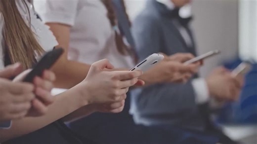 Teen addiction center includes cell phone use