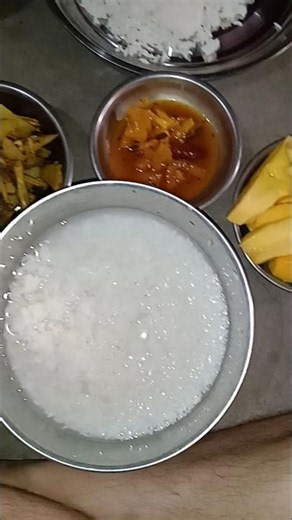ଅଜିର lunch ରେ ପଖାଳ 🤤 sorry ସାଙ୍ଗ ମାନେ ମୋର ଦେହ ଖରାପ ଥିଲା ସେଥି ପାଇଁ video post କରିପାରୁନଥିଲି #pakhala