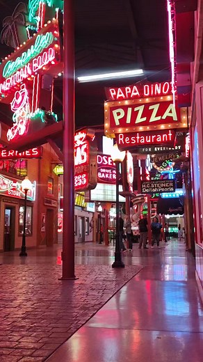 Today from 1-4 PM at American Sign Museum I'll be teaching a DIY sign making class. Not to late to join in register at the front desk before 1. #cincinnati #original #classroom #series #brentkeltch #art #Ohio Studio 181 Workshop Brent Keltch Brent Keltch Essex Studios | Brent Keltch