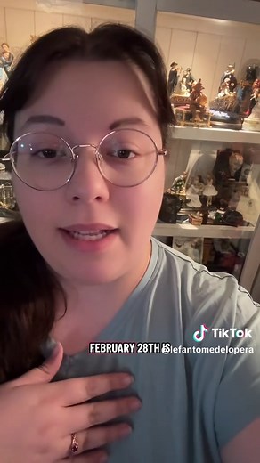 Beatrice's Enthralling Performance in Phantom of the Opera