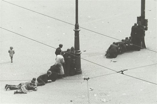 Bevrijdingsdag eindigt in bloedbad: de schietpartij op de Dam, 7 mei 1945