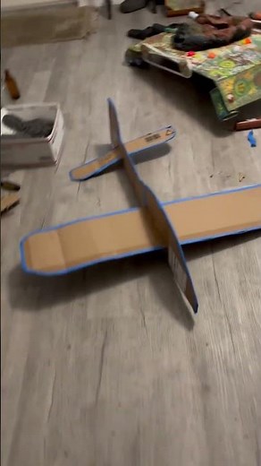 How to build a cardboard, gigantic airplane