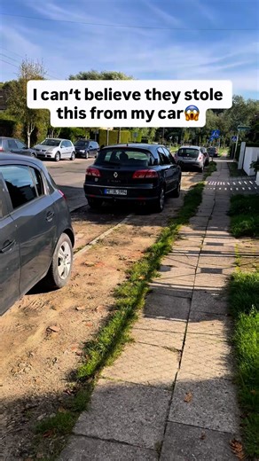 Vivelacoupe on Instagram: "I need your help my friends! Maybe someone from another country than Germany or Poland will be able to find such a cover cap for the Vel Satis. I know i have many followers from France so maybe you guys will be able to help? I will pay of course, just send me a Dm! Thank you in advance Les amis, j’ai besoin de votre aide ! Peut-être que quelqu’un, d’un autre pays que l’Allemagne ou la Pologne, pourrait trouver un cache pour mon Vel Satis. Je sais que j’ai beaucoup d’ab