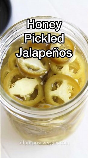 Honey Pickled Jalapeño Peppers #pickledpeppers #jalapenos