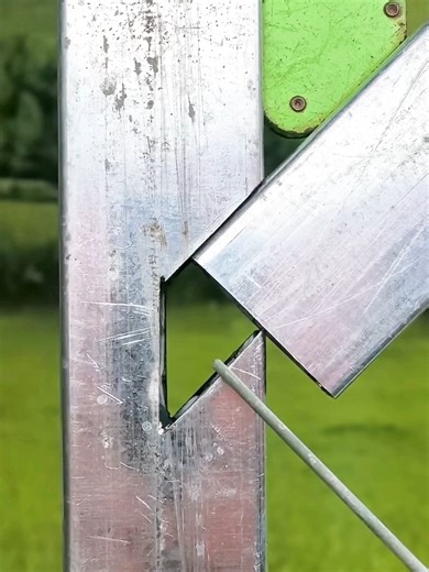 Precise Metal Cutting Techniques for Skilled Welders