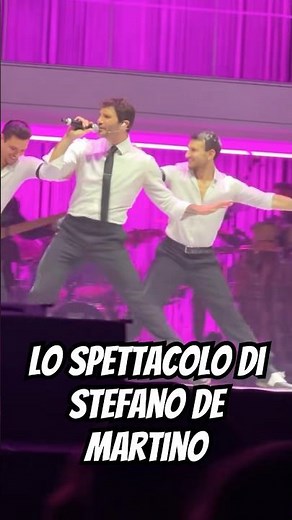 STEFANO DE MARTINO CANTA E BALLA AL SUO SPETTACOLO #stefanodemartino #sanremo #perte #teatro #fyp