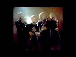 10 MINUTES OF CANTINA BAND