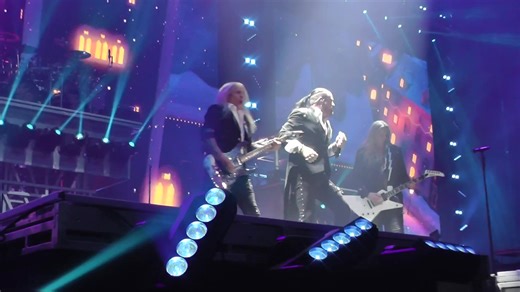 Trans-Siberian Orchestra "Christmas Dreams" featuring Russell Allen, Joel Hoekstra, and Chris Caffery, with Natalya Rose on the killer high note at the very end. Full version here: https://youtu.be/YTyhqc90XOQ?si=tfePw0_goY_4Up9- #transsiberianorchestra #TSO #TSOTime #christmasdreams #christmastime #concert #albanyny | Squintyt4e