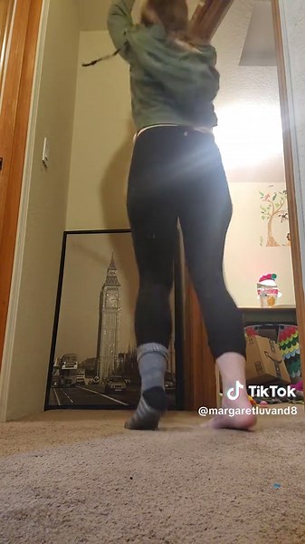 my one sock dance today 3.19.25. ty for all the love and support. i appreciate everyone. 🥰😐😘💀🫦💋😽#fyp #margaretluvand8 #dance #freestyledance #philcollins #intheairtonight