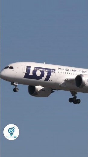 🛬 Dreamliner SP-LRC Landing at Warsaw Chopin (WAW) | Boeing 787-8 ✈️ #Shorts